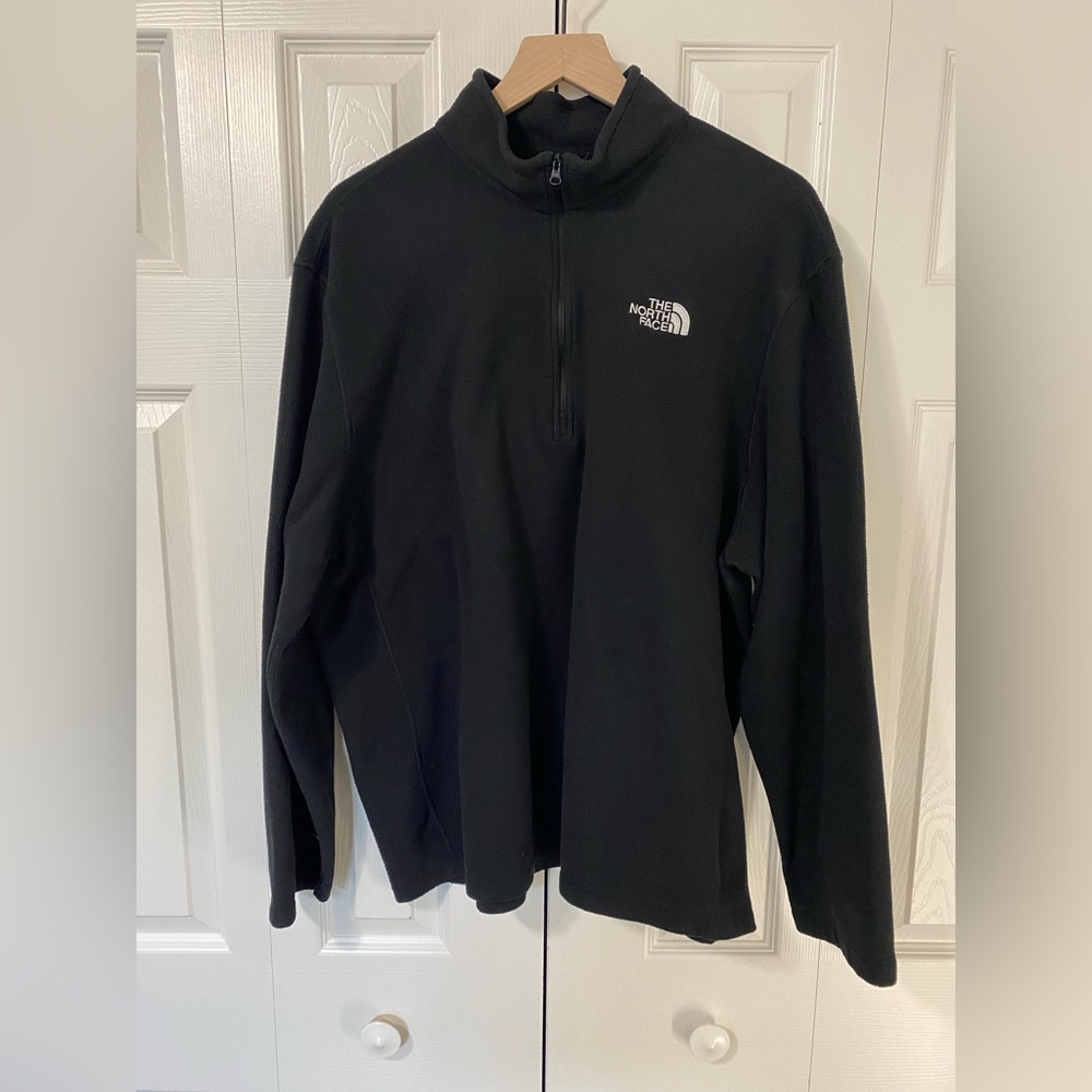 The North Face Black Lightweight Fleece 1/4 zip 2XL
